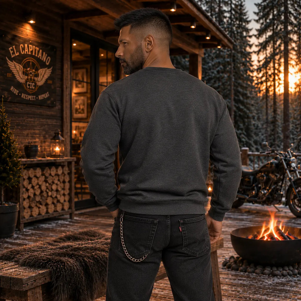 REVOLUTION Sweater – Caballeros